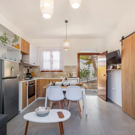 Apartamento Bluebell House Chalki Town